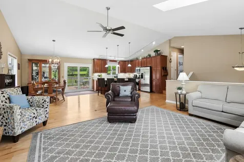 805 Amber Lane Lake Villa IL 60046