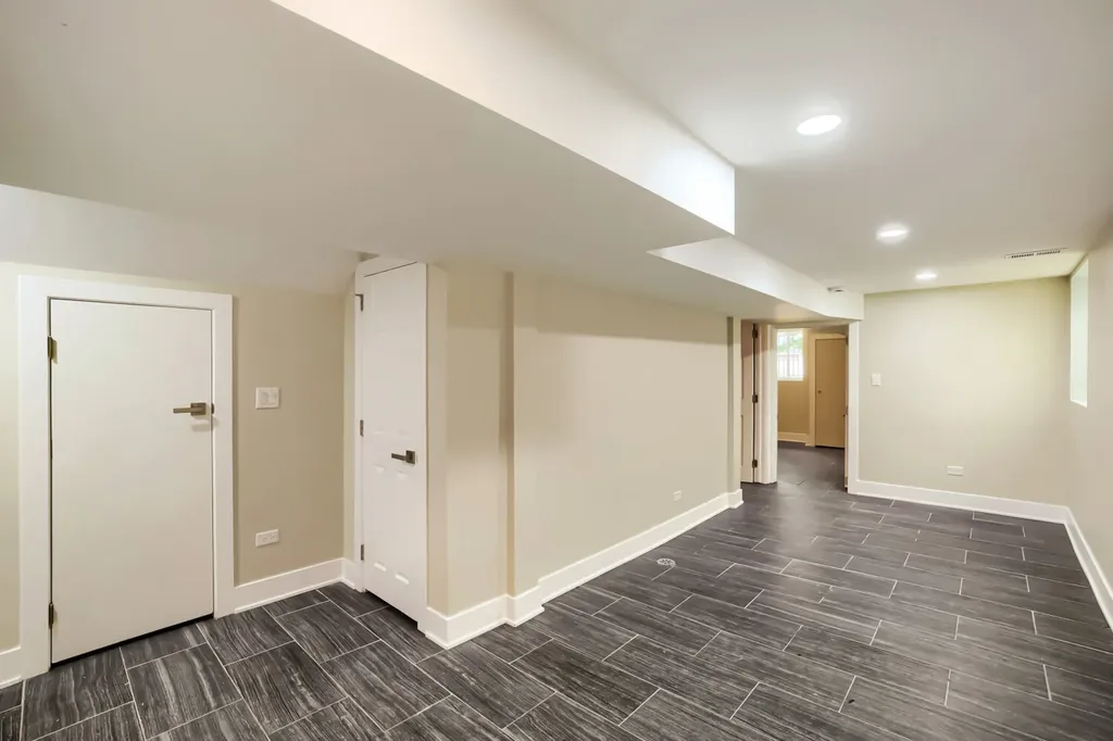 7239 South Marshfield Avenue Chicago IL 60636