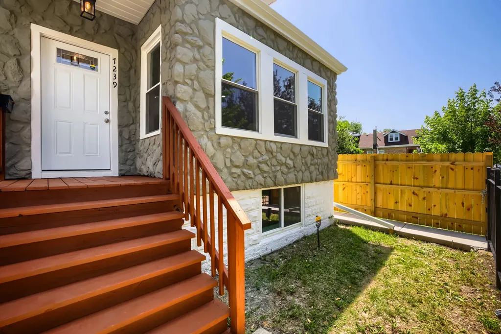 7239 South Marshfield Avenue Chicago IL 60636