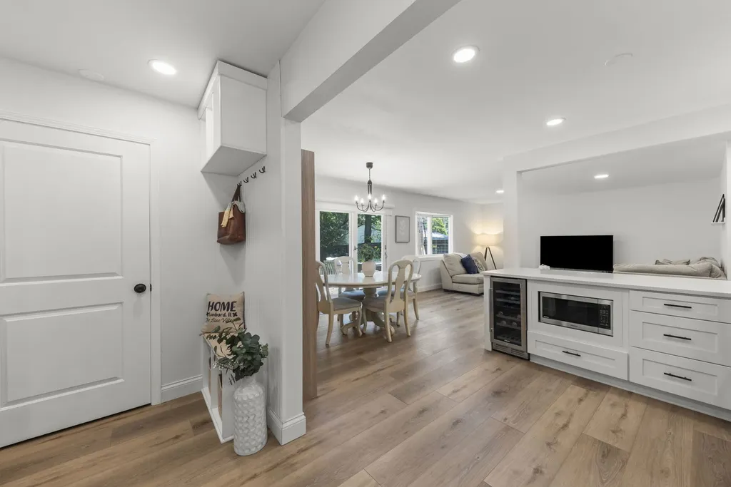 2S603 Gray Avenue Lombard IL 60148