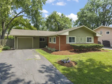 2S603 Gray Avenue Lombard IL 60148
