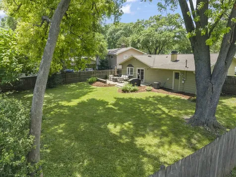 2S603 Gray Avenue Lombard IL 60148