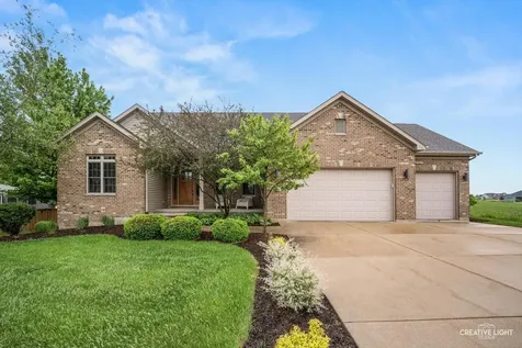 724 Emanuel Lane Sycamore IL 60178
