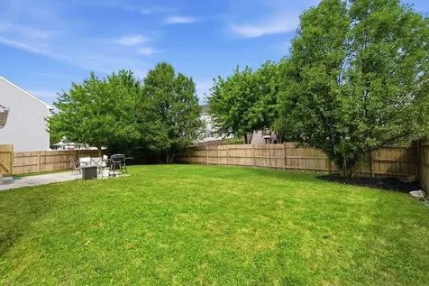 8101 Limestone Court Joliet IL 60431