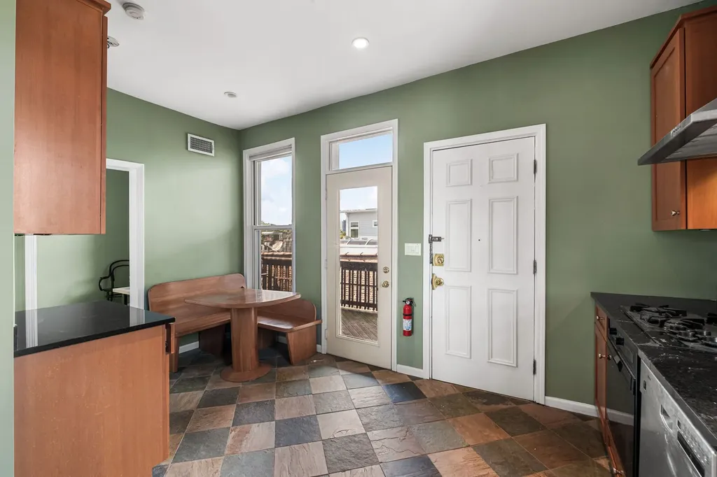 500 West Armitage Avenue Chicago IL 60614