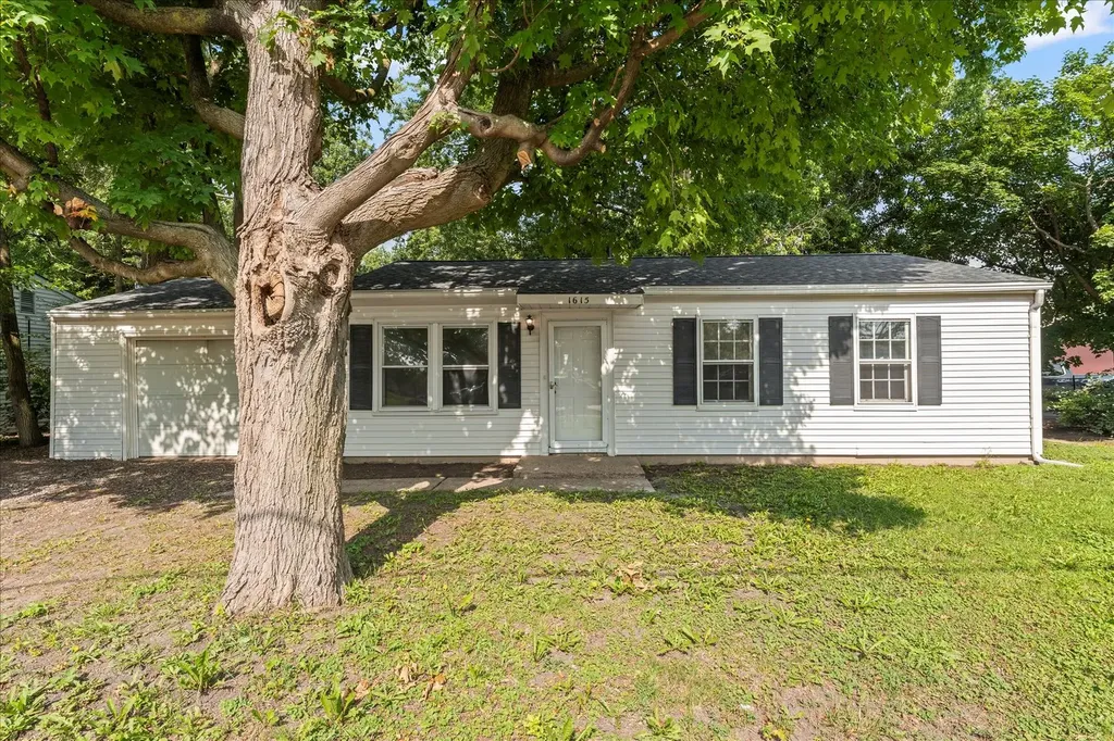 1615 South Mattis Avenue Champaign IL 61821