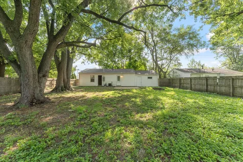 1615 South Mattis Avenue Champaign IL 61821