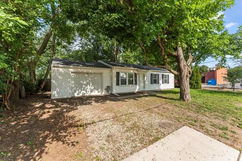 1615 South Mattis Avenue Champaign IL 61821