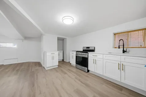 5411 West Byron Street Chicago IL 60641