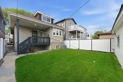 5411 West Byron Street Chicago IL 60641