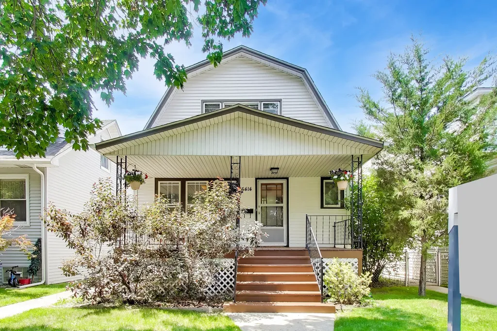 5414 North Menard Avenue Chicago IL 60630