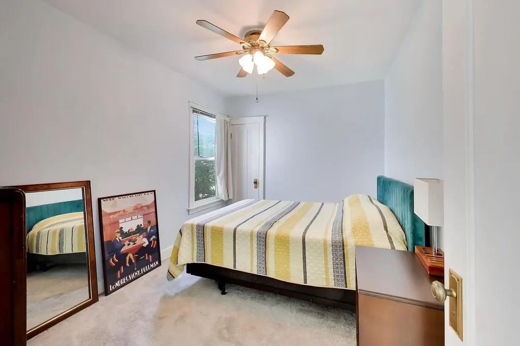 5414 North Menard Avenue Chicago IL 60630
