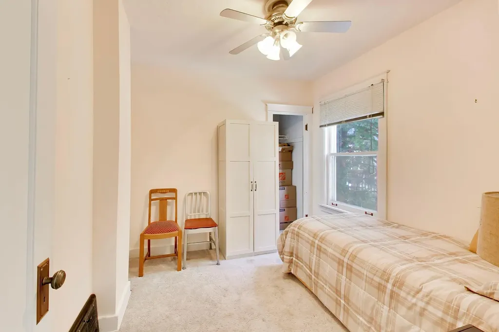 5414 North Menard Avenue Chicago IL 60630