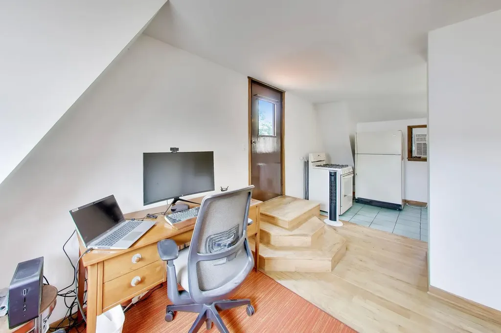 5414 North Menard Avenue Chicago IL 60630