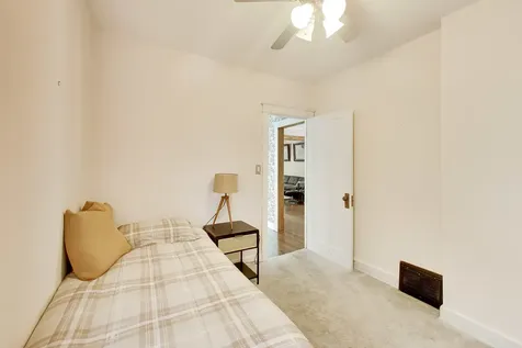 5414 North Menard Avenue Chicago IL 60630