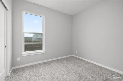 3 Dogwood Way Ottawa IL 61350