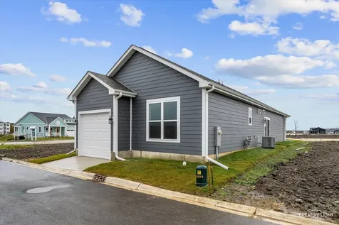 3 Dogwood Way Ottawa IL 61350
