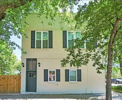 3001 North Sawyer Avenue Chicago IL 60618
