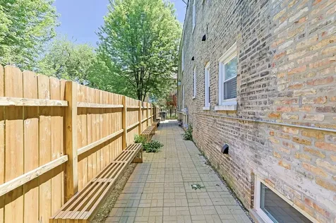 3001 North Sawyer Avenue Chicago IL 60618