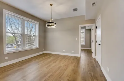 3001 North Sawyer Avenue Chicago IL 60618