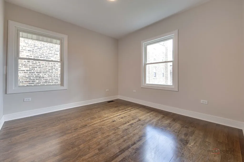 3105 West Leland Avenue Chicago IL 60625