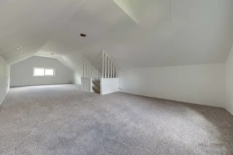 3105 West Leland Avenue Chicago IL 60625