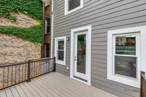 3105 West Leland Avenue Chicago IL 60625