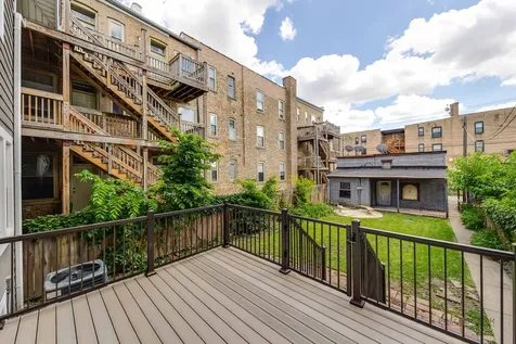 3105 West Leland Avenue Chicago IL 60625