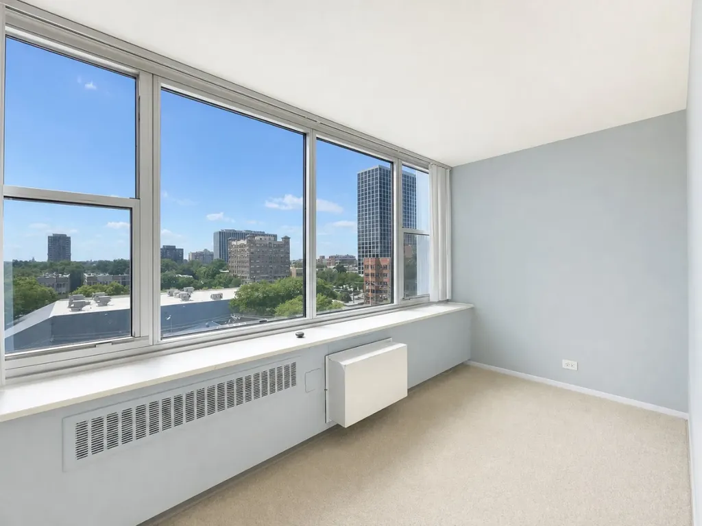 4250 North Marine Drive Chicago IL 60613