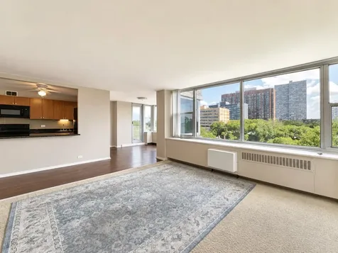 4250 North Marine Drive Chicago IL 60613