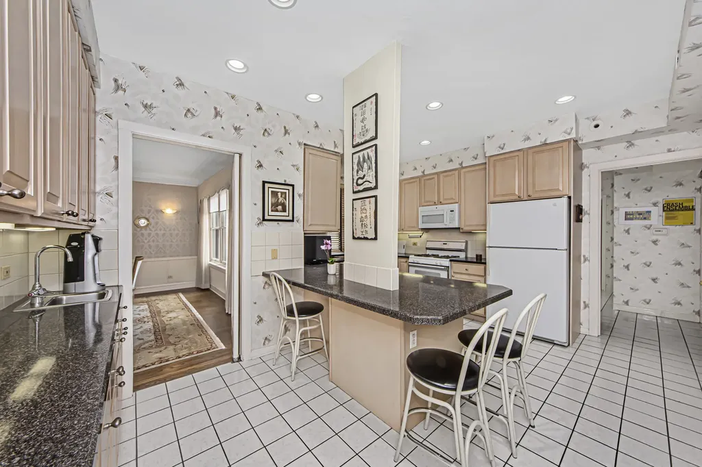 3920 North Lake Shore Drive Chicago IL 60613