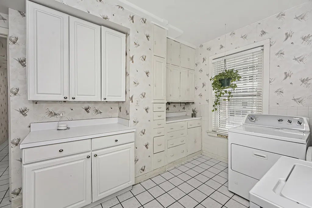 3920 North Lake Shore Drive Chicago IL 60613
