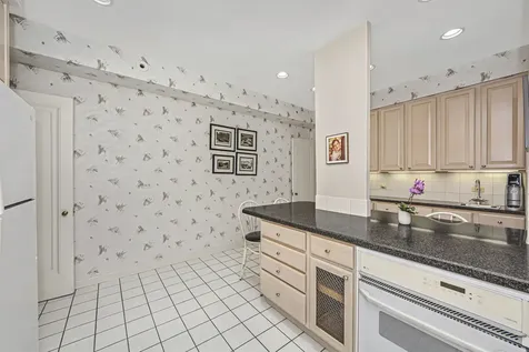 3920 North Lake Shore Drive Chicago IL 60613