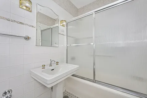 3920 North Lake Shore Drive Chicago IL 60613