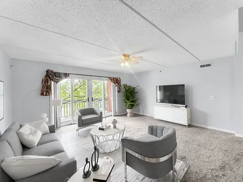 710 Creekside Drive Mount Prospect IL 60056