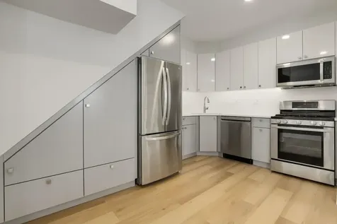 4340 North Oakley Avenue Chicago IL 60618