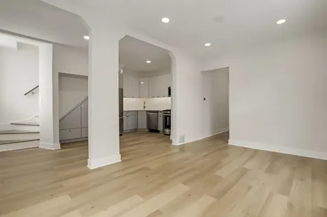 4340 North Oakley Avenue Chicago IL 60618