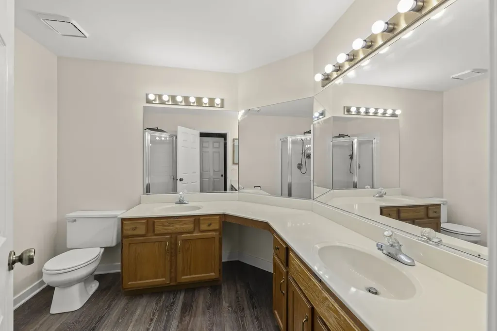 30W016 Redwood Court Warrenville IL 60555