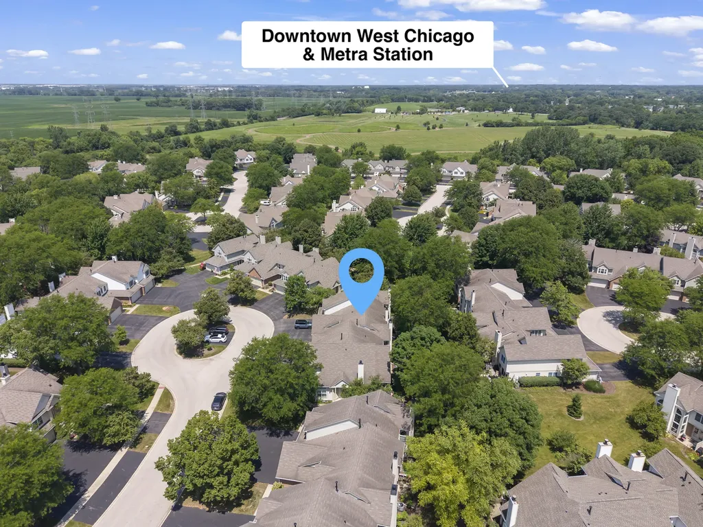 30W016 Redwood Court Warrenville IL 60555