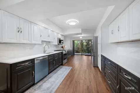 467 Hiawatha Trail Wood Dale IL 60191