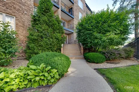 467 Hiawatha Trail Wood Dale IL 60191