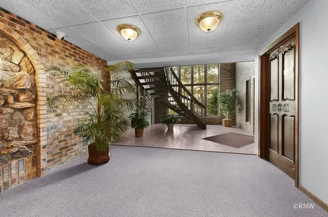 467 Hiawatha Trail Wood Dale IL 60191