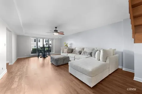 467 Hiawatha Trail Wood Dale IL 60191