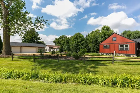 1712 Big Island Parkway Rock Island IL 60201