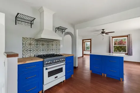 1712 Big Island Parkway Rock Island IL 60201