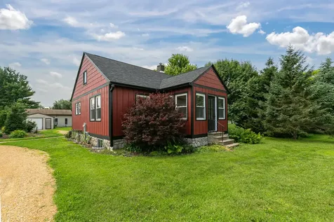 1712 Big Island Parkway Rock Island IL 60201
