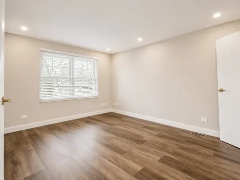 311 Milton Court Bloomingdale IL 60108
