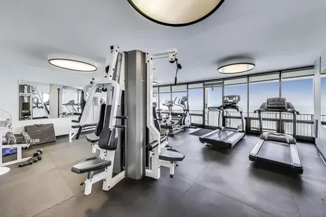 940 West Glenlake Avenue Chicago IL 60660