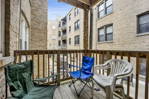 1152 West Cornelia Avenue Chicago IL 60657