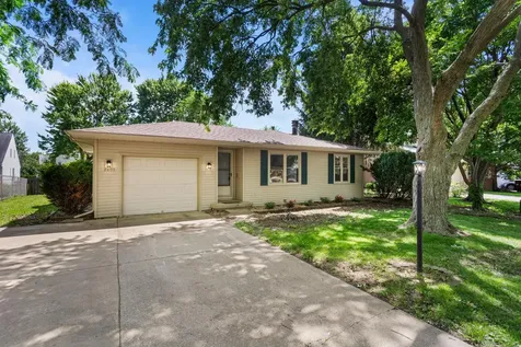 2805 Clayton Boulevard Champaign IL 61822